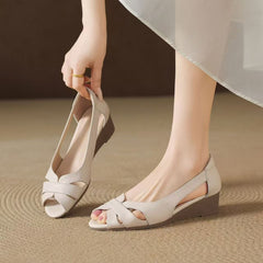 👡 Sandale Elegante din Piele Naturală cu Toc Mediu – Talpă Ultra-Moale Flexibilă, Decupate Antiderapante și Super Confortabile! ✨👵