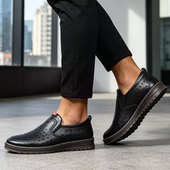 Pantofi din piele moale pentru bărbați, cu design perforat și respirabil – stil business & casual
