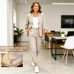 【Comandă astăzi și primești CADOU un colier superb din perle!】Costum Elegant din 2 Piese în Carouri: Sacou cu Mâneci Trei Sferturi și Pantaloni Slim Fit
