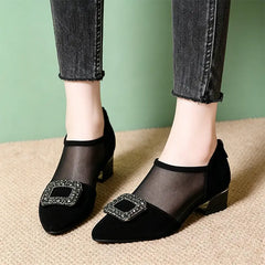 Pantofi Eleganți de Damă cu Plasă și Cataramă cu Pietre - Toc Gros și Design Rafinat