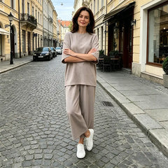 ✨Compleu Vară Damă 2 Piese Lejer: Tricot Fin Moale, Tricou Oversized și Pantaloni Largi Fluizi, Material Respirabil și Fin la Atingere