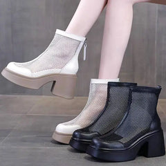 👢【Înălțare 5CM】Botine moderne cu plasă și perforații, cu talpă groasă