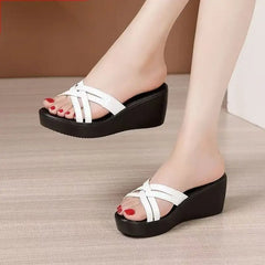 👡 papuci la modă din piele naturală, cu talpă moale și platformă tip pană
