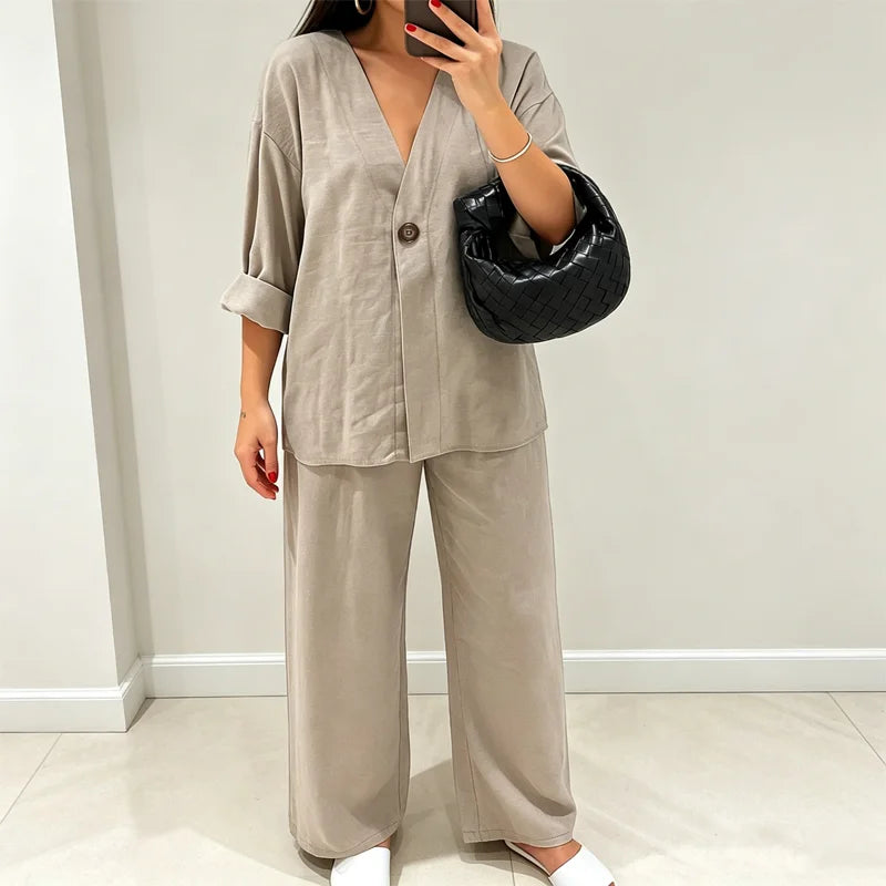 Set Elegant de Damă din 2 Piese, Cămașă Lejeră cu Decolteu în V și Pantaloni Lungi Largi, Costum Casual cu Aspect de In, Stil Rafinat de Vară