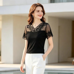 Noua Colecție 2026 ✨ Tricou Elegant cu Dantelă 🌸 Subțiază și Ascunde Imperfecțiunile!