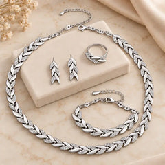 ✨ Set Complet de Bijuterii Elegante cu Frunze Strălucitoare - Colier, Cercei, Brățară și Inel! Design Rafinat cu Zirconii Mici · Eleganță în Fiecare Detaliu · Cadoul Ideal pentru Nuntă, Petreceri sau Zile de Naștere!