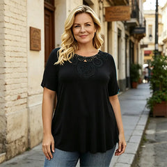 👚 Top Elegant Plus Size cu Dantelă – Croi în A care Ascunde Abdomenul, Material Vaporos, Mărimi L-4XL în 3 Culori! ✨🌸