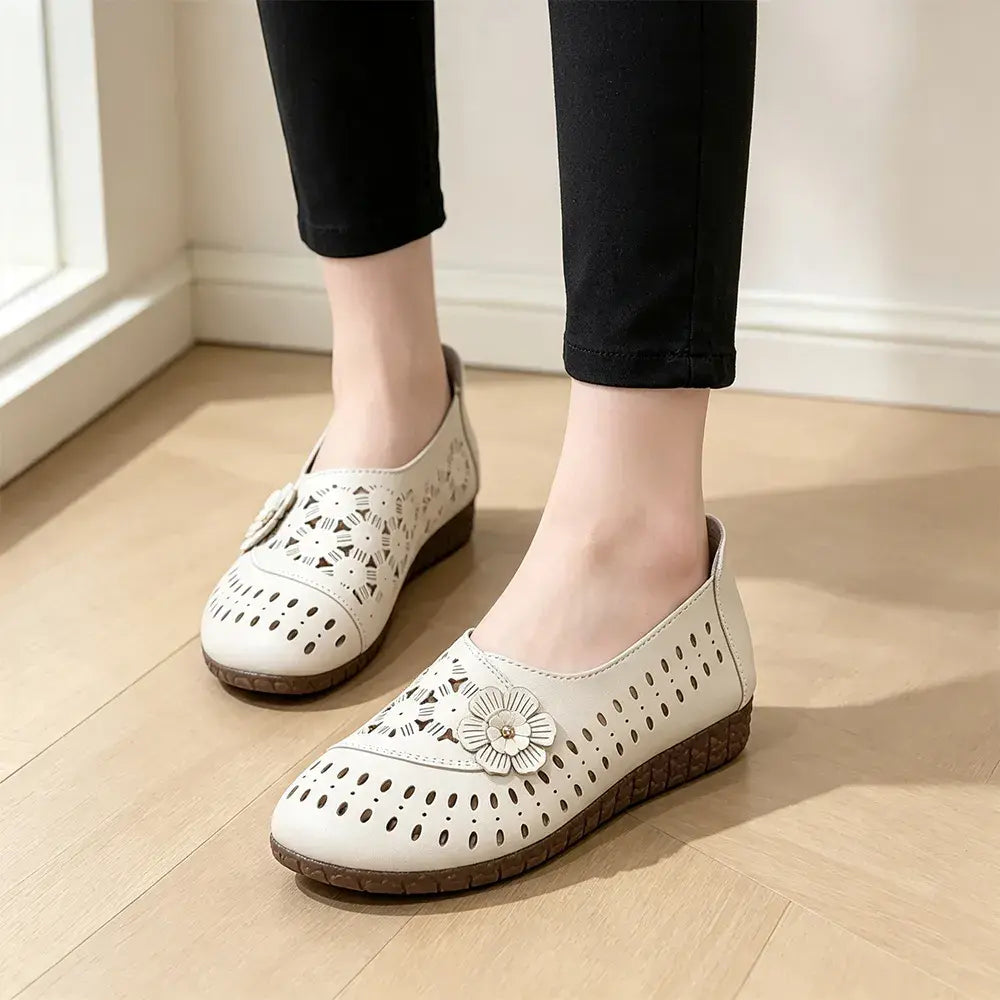 🌸 Confort absolut și stil retro! Mocasini de vară cu talpă moale și perforații decorative cu flori (Ultra-ușori / Respirabili / Mărimi 35-40)! ✨