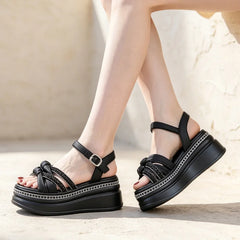 【35-40】Model Nou 2026: Sandalele sport-chic cu talpă groasă. Confortul maxim întâlnește strălucirea diamantelor!