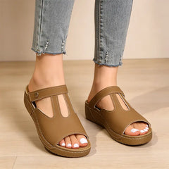 👡【Piele naturală premium】Papuci la modă cu platformă tip pană, confortabili