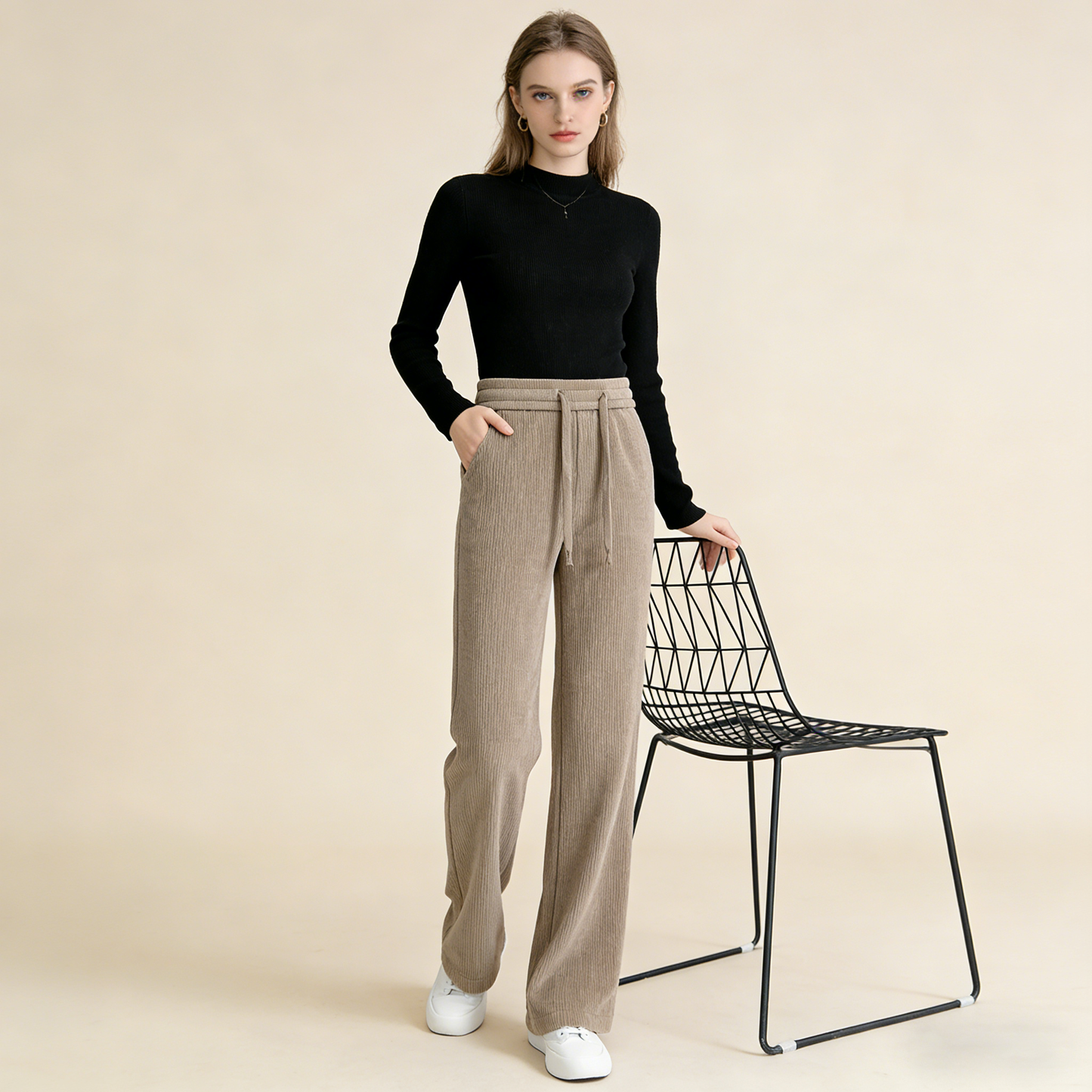 Νέα γυναικεία ελαστικά παντελόνια με φαρδιά μπατζάκια