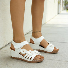 【Piele naturală modernizată】Sandale cu platformă tip pană și flori în stil retro