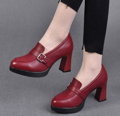 👠【Μεγάλες πωλήσεις】Μοντέρνες Γόβες από Γνήσιο Δέρμα με Χοντρό Τακούνι, Δεν Πληγώνουν τα Πόδια & Εξαιρετικά Άνετες!