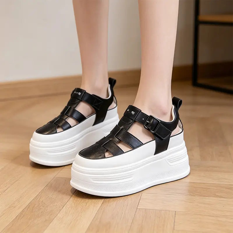⚫⚪【Înălțare de 6 cm】Sandale moderne și confortabile din piele naturală cu talpă groasă
