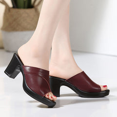 👡Pantofi de damă urbani——Papuci noi de vară din piele moale cu toc gros, la modă și ușor de asortat