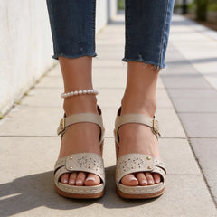👡【Înălțare de 6 CM】Sandale Fashion cu Toc Înalt și Model Perforat Floral